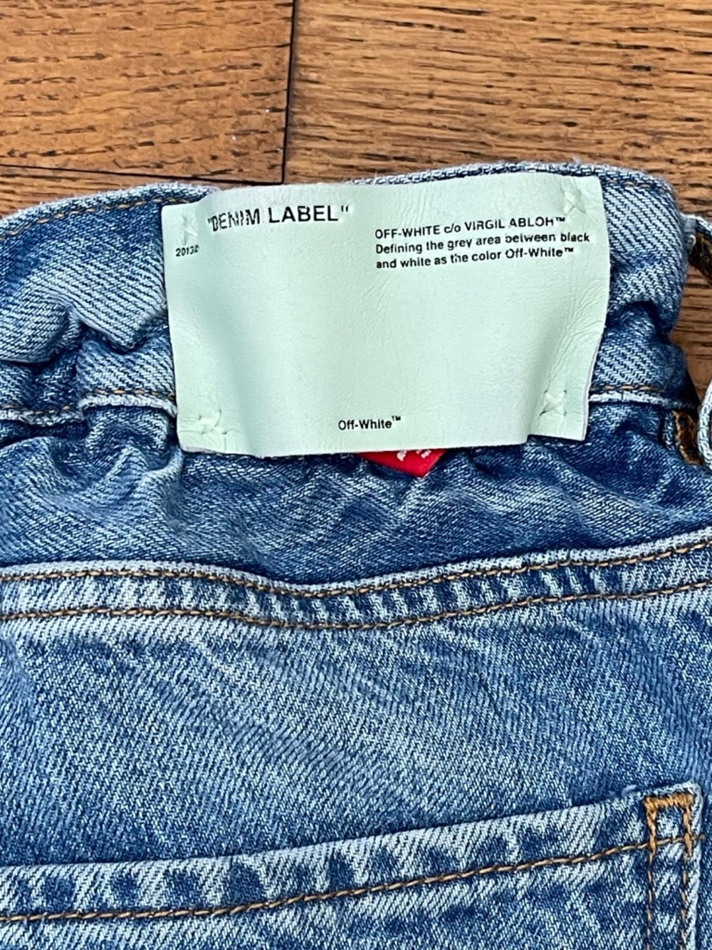 Off-White c/o Virgil Abloh Elastic Waist Cropped Jeans - Picture 8 of 11
